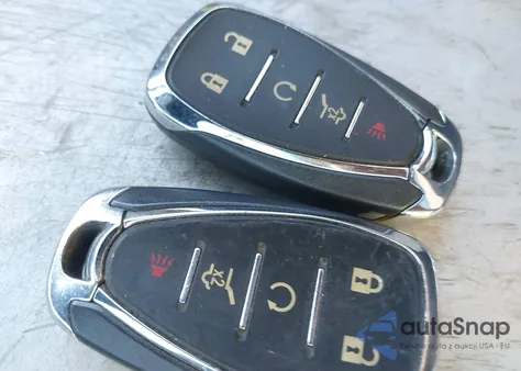 2018 Chevrolet Equinox Premier from USA, damaged, VIN 2GNAXWEX4J6204874